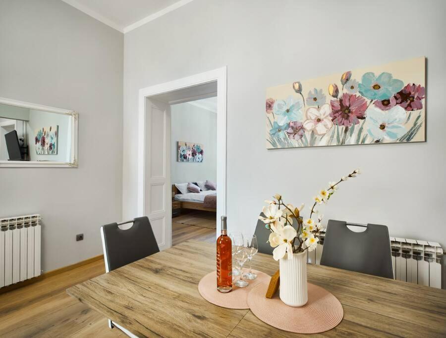 City Twenty 2Bdr Apartment By Irundo Zagreb Exterior foto